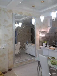Kitchen Design With Mirror Tiles