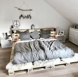 Спальня з матрацам дызайн