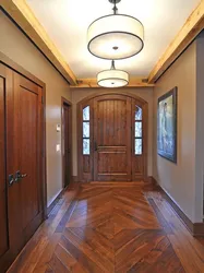 Hallway design with parquet