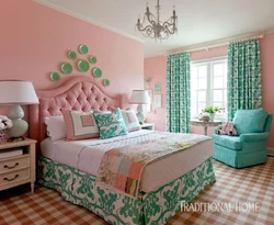 Green pink bedroom photo