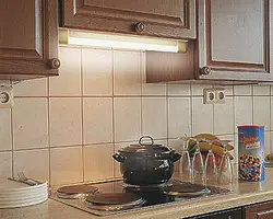 Розетки на стене в кухне фото
