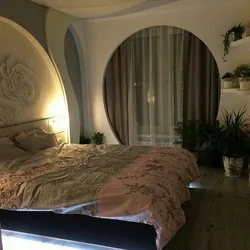 Дызайн спальні з аркай