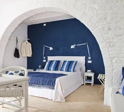 Bedroom design with arch