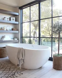 Round bathtub design