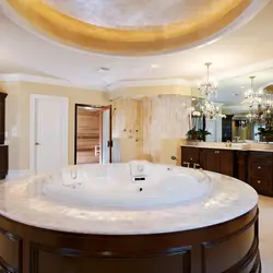 Round bathtub design