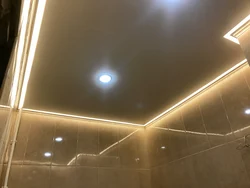 Парящий потолок в ванне фото