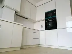 Kitchen upper cabinets without handles photo
