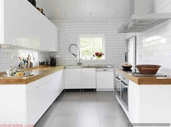 Glossy Tiles In The Kitchen Interior Photo