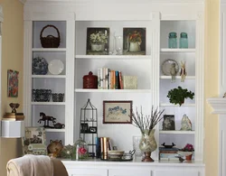 How to decorate a shelving unit in the living room interior photo