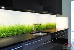 Дизайн стеклянного фартука на кухню