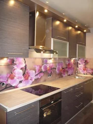 Kitchen design with panel splashback