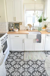 Tiles for small kitchen floor design