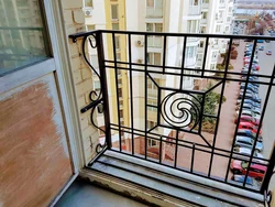 French balcony photo in the apartment