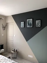 Wall design for painting in the hallway