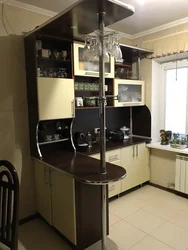 Kitchens With A Closed Bar Counter Photo