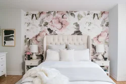 Wallpaper with flowers for bedroom walls photo