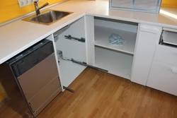 Фото сборки шкафов кухни