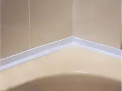 Фото плинтуса в ванной