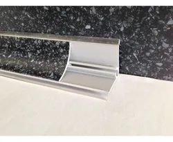 Алюминиевый плинтус на кухню фото