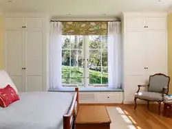 Окно в спальню в доме фото