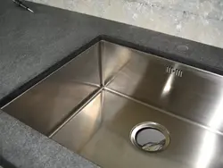 Undermount kitchen sink photo