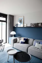 Серый с синим в интерьере гостиной