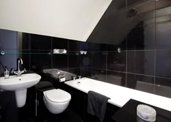 Photo of a bathroom with a dark bottom