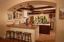 Интерьер арки между кухней и гостиной