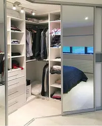 Шкаф для одежды в однокомнатной квартире фото