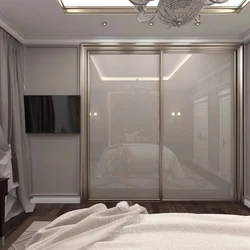 Спальни интерьеры с зеркальным шкафом