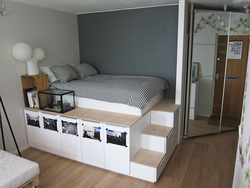 Кровать в шкафу в однокомнатной квартире дизайн