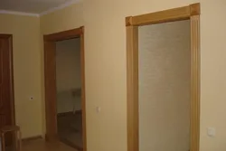 Отделка дверных проемов и дверей в квартире фото