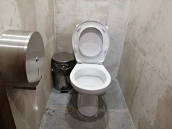 Bu mənim mənzilimdə olan tualet şəklidir