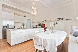 Kitchen design with white paneling
