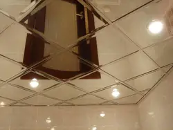 Зеркальный потолок в ванной фото