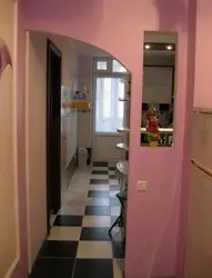 If there is no door from the hallway to the kitchen photo
