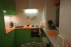 Kitchen design in Brezhnevka 6 m with a refrigerator