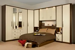 Дизайн Спальни С Большим Шкафом И Кроватью