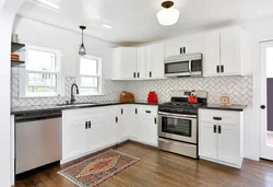 Apron and floor for a white kitchen photo