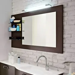 Интерьер ванной зеркало с полкой