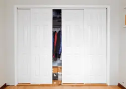 Фото вариантов дверей для гардеробной