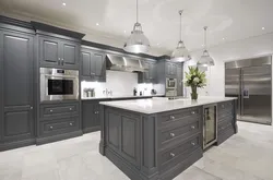 Gray classic kitchen photo in the interior
