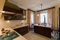 Інтэр'ер штор на кухню ў карычневым колеры