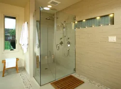 Mənzil banyosunda duşun fotoşəkili