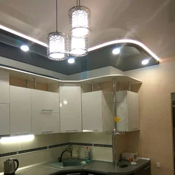 Натяжные потолки на кухне 9 кв м фото освещение