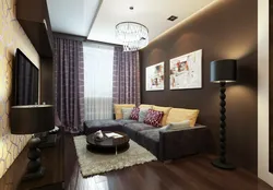 Интерьер гостиной с темными обоями и светлой мебелью