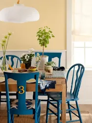 Цвет стульев на кухне в интерьере фото
