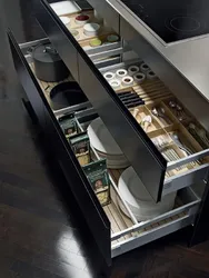Угловая кухня наполнение шкафов фото
