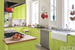 Pink and green in the kitchen interior