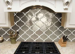 Плитка арабеска в интерьере кухни фото